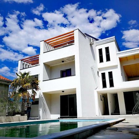 Apartments Star With Pool Biograd Na Moru Ngoại thất bức ảnh