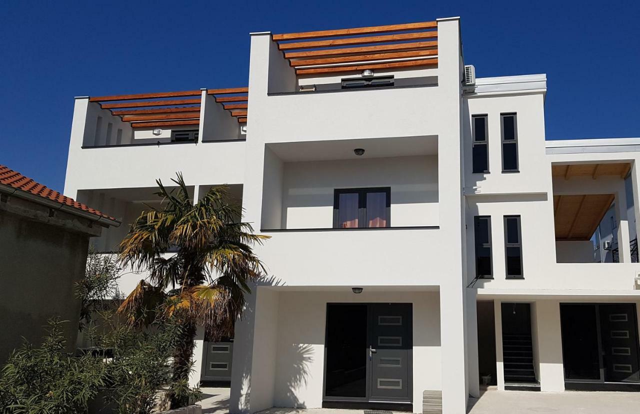 Apartments Star With Pool Biograd Na Moru Ngoại thất bức ảnh
