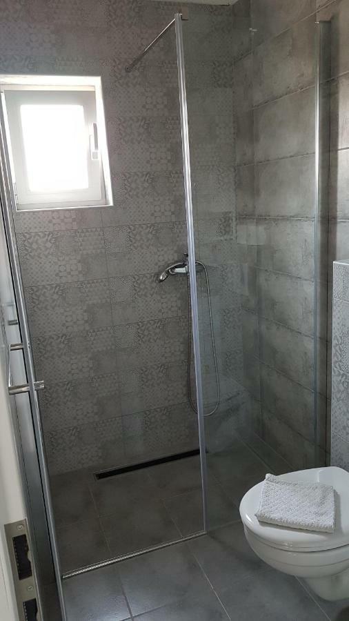 Apartments Star With Pool Biograd Na Moru Ngoại thất bức ảnh