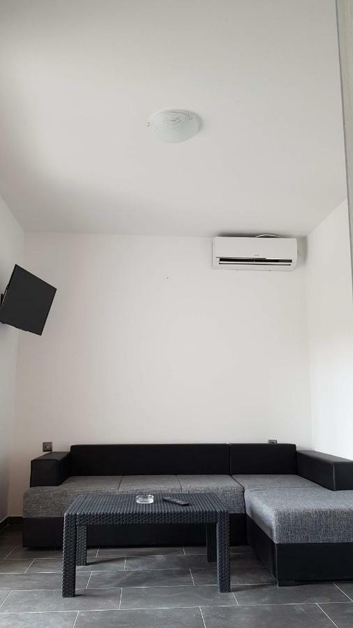 Apartments Star With Pool Biograd Na Moru Ngoại thất bức ảnh