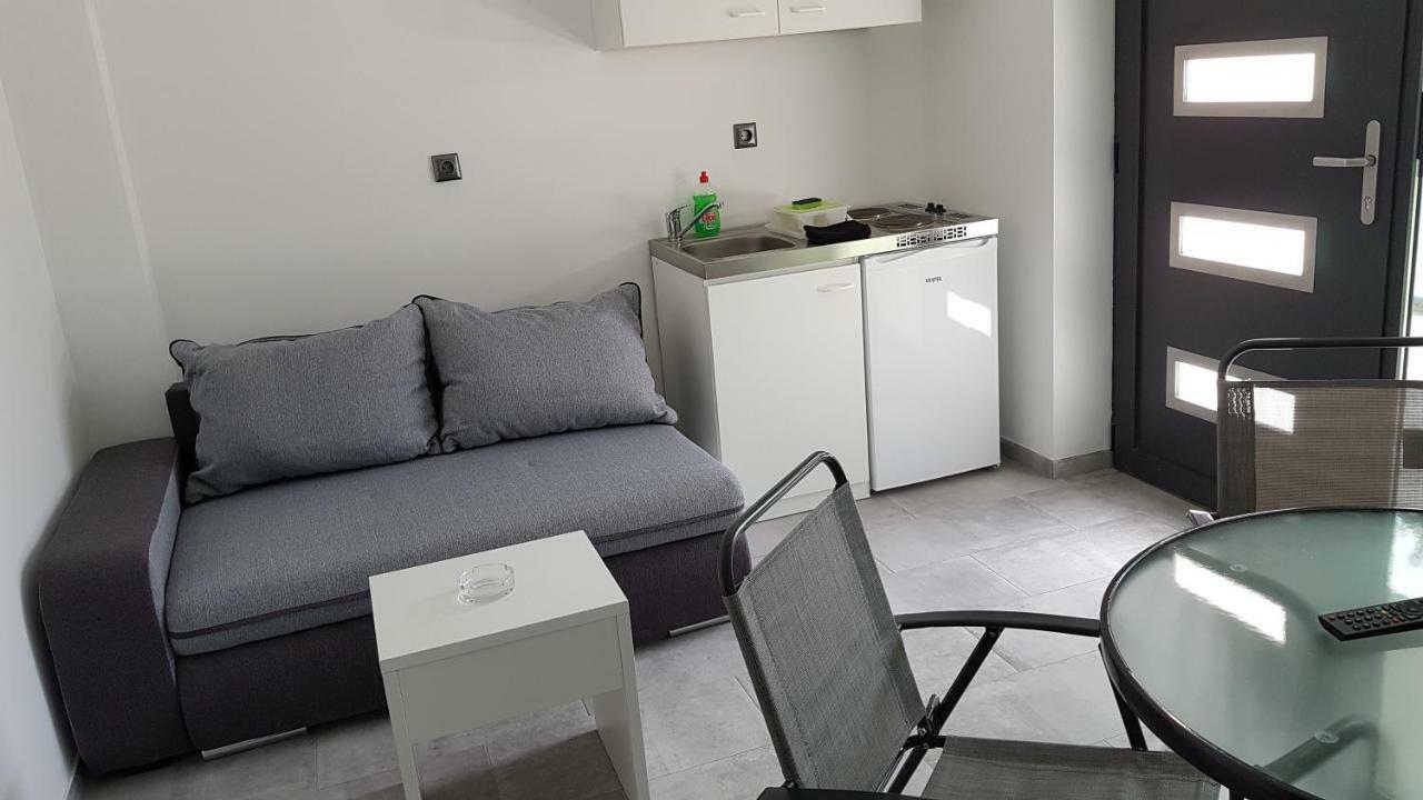 Apartments Star With Pool Biograd Na Moru Ngoại thất bức ảnh