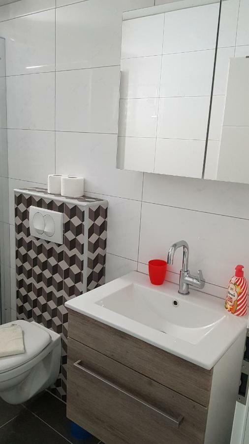 Apartments Star With Pool Biograd Na Moru Ngoại thất bức ảnh