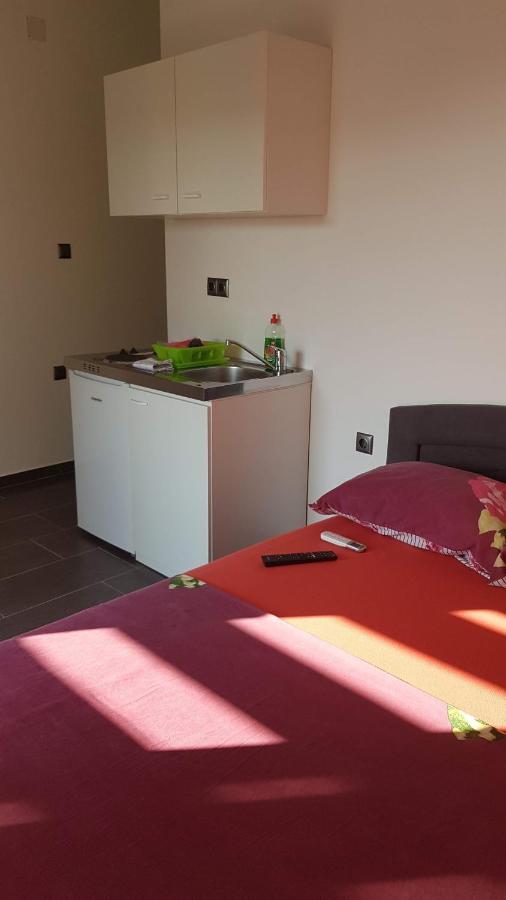 Apartments Star With Pool Biograd Na Moru Ngoại thất bức ảnh