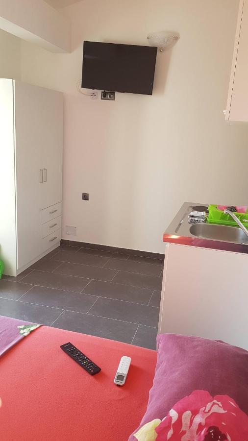 Apartments Star With Pool Biograd Na Moru Ngoại thất bức ảnh