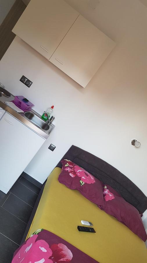 Apartments Star With Pool Biograd Na Moru Ngoại thất bức ảnh
