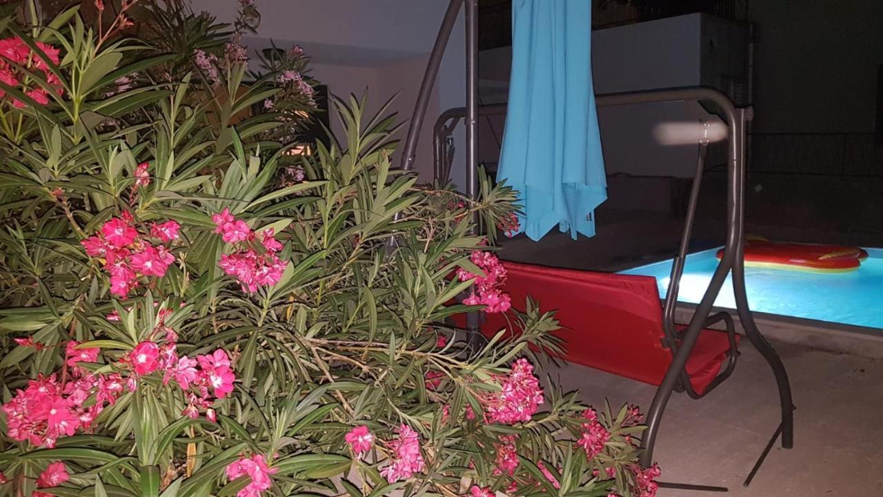 Apartments Star With Pool Biograd Na Moru Ngoại thất bức ảnh