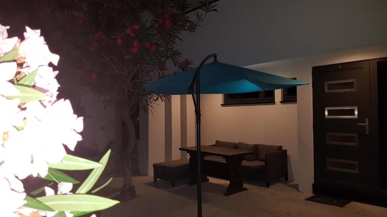 Apartments Star With Pool Biograd Na Moru Ngoại thất bức ảnh